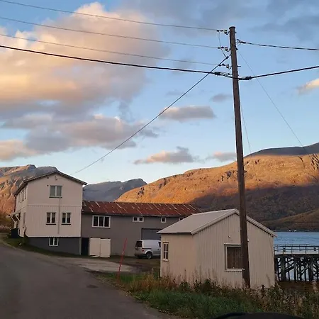 Lisas Hus #kafjord#lyngen Daire *